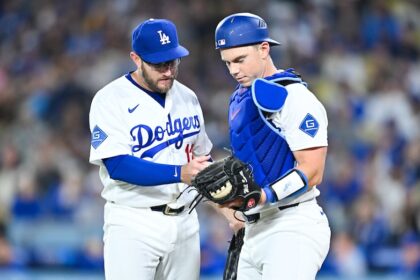 Max Muncy, Will Smith