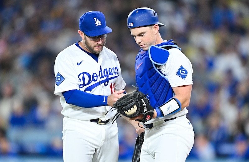 Max Muncy, Will Smith