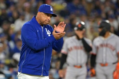 Dave Roberts, mound visit, pitching change