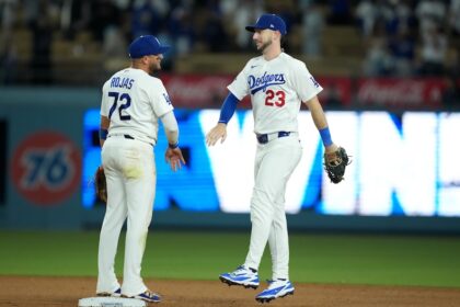 Miguel Rojas, Kyle Tucker, Dodgers win