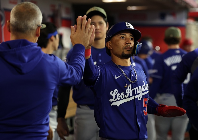 Justin Wrobleski dominant & Dodgers offense breaks out