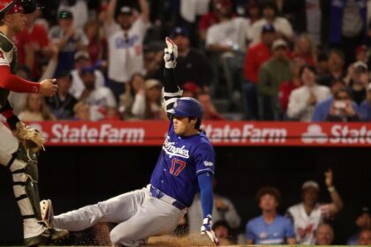 Shohei Ohtani, alternate Dodgers road jersey, Freeway Series