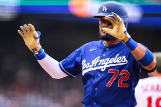 Miguel Rojas, alternate Dodgers road jersey, Freeway Series, Armed Forces Day Weekend