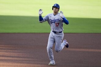 Shohei Ohtani leadoff home run, Dodgers celebration