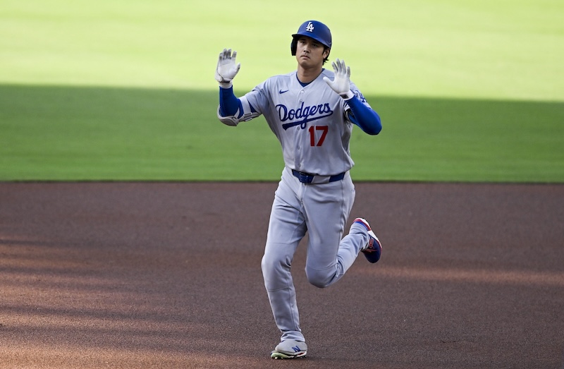 Shohei Ohtani leadoff home run, Dodgers celebration