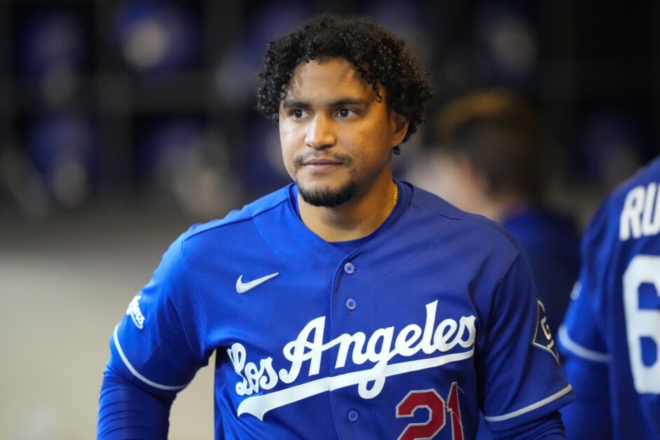 Dodgers Avoiding Paying Santiago Espinal’s Full 2026 Salary