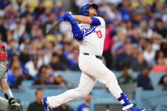 Max Muncy home run