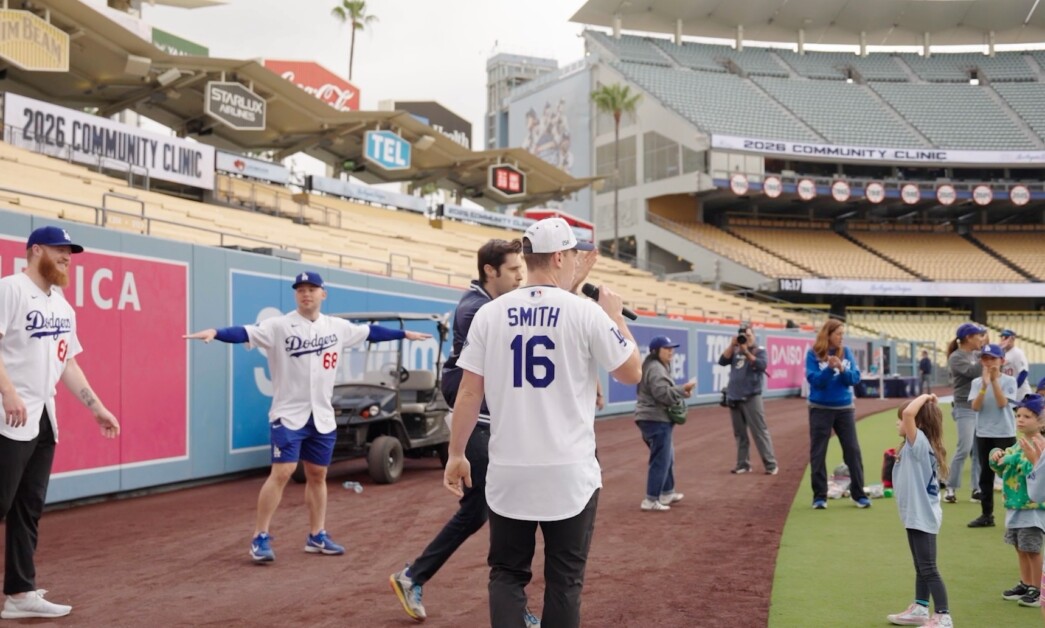 Dodgers Partner With Catching Hope Foundation For Third Annual Clinic