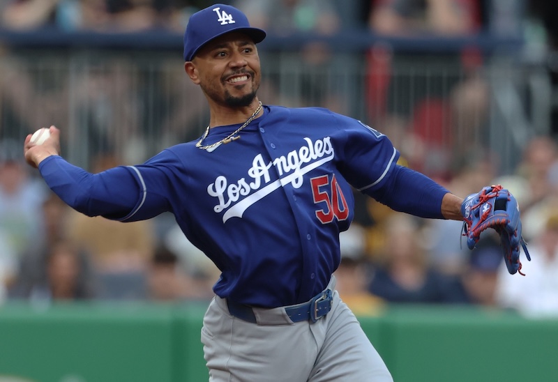 Mookie Betts, alternate Dodgers road jersey