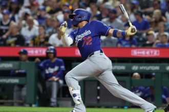 Miguel Rojas, alternate blue Dodgers jersey