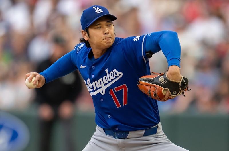 Shohei Ohtani, alternate road Dodgers jersey