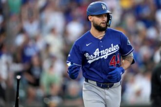 Andy Pages home run, alternate Dodgers road jersey