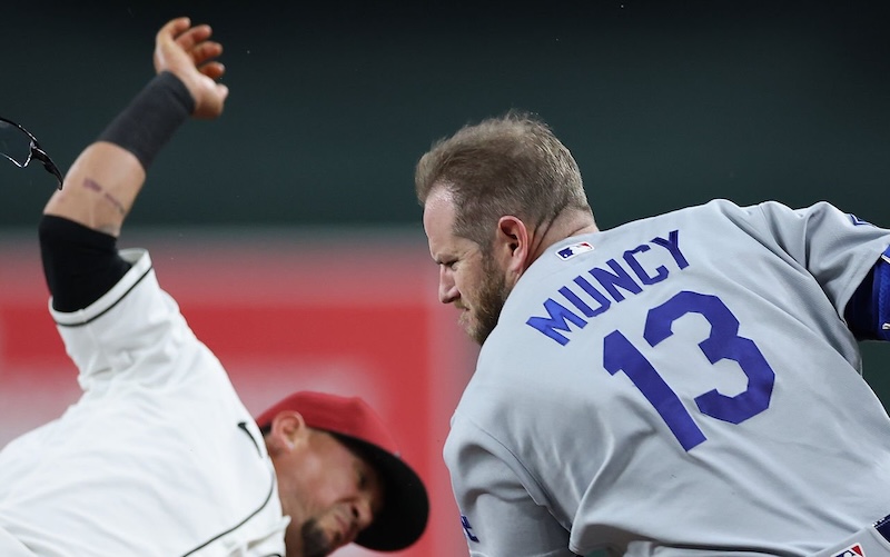 Ildemaro Vargas, Max Muncy