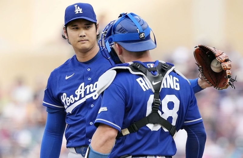 Shohei Ohtani, Dalton Rushing, mound visit, alternate Dodgers road jersey