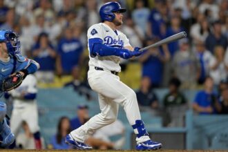 Max Muncy walk-off