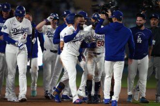 Teoscar Hernández, Freddie Freeman, Yoshinobu Yamamoto, Mookie Betts, Andy Pages, Dodgers walk-off win, Lakers Night