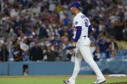 Edgardo Henriquez save, Dodgers win, Childhood Cancer Awareness Night