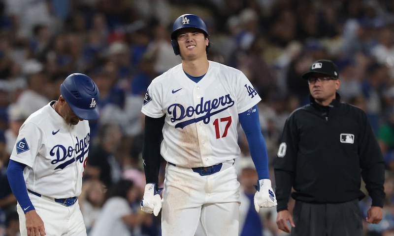 Dino Ebel, Shohei Ohtani knee injury, umpire Roberto Ortiz