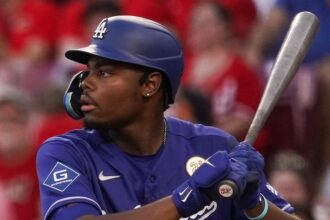 Josue De Paula, Roberto Clemente Day, alternate Dodgers jersey