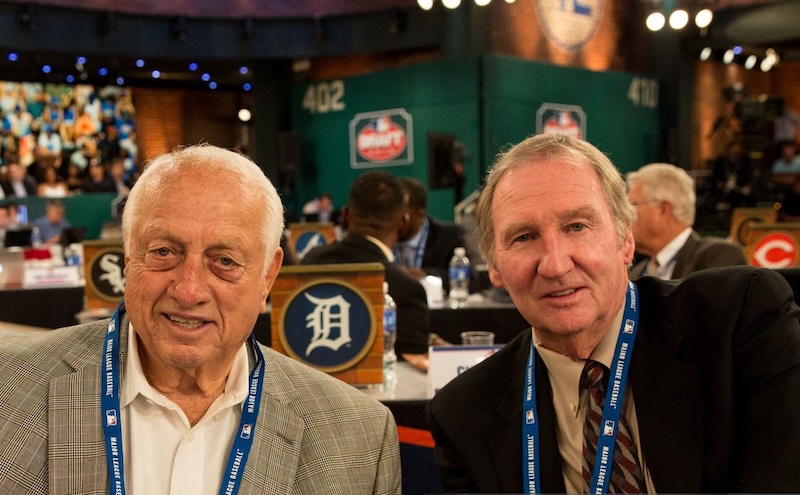 Dodgers News: Charlie Hough, Joe Amalfitano Receive 5th Annual ‘Tommy Lasorda I Bleed Dodger Blue Award’